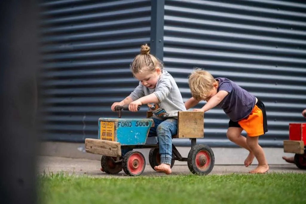 Play moment - Sami Tuomisalo photography